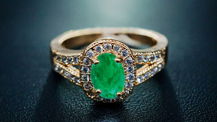 A Beginner's Guide to Emerald Rings