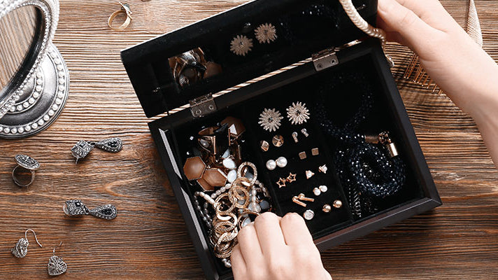 5 Tips on How to Choose Jewelry for Your Date