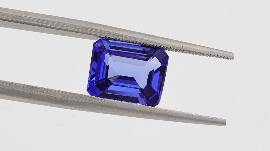 The Ultimate Tanzanite Buying Guide - 2024