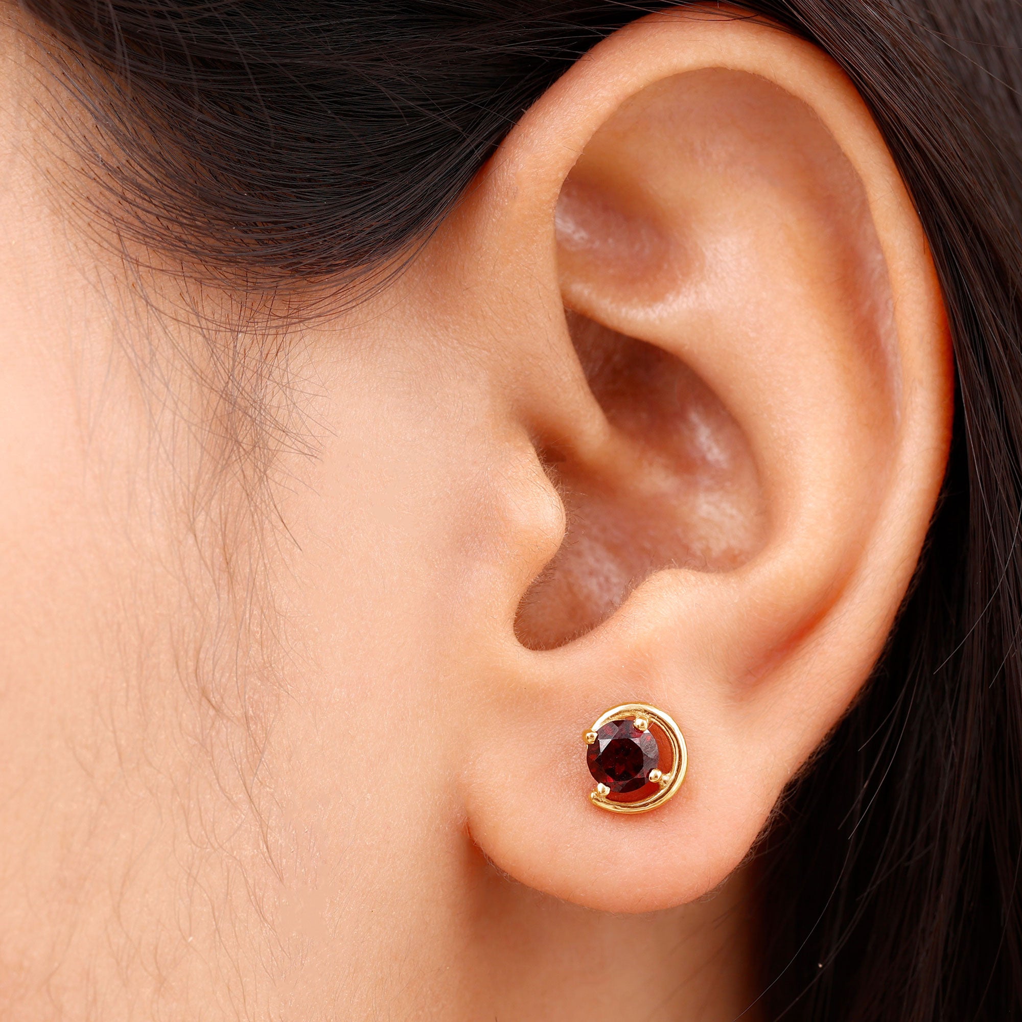 5 MM Garnet Solitaire and Gold Simple Stud Earrings Garnet - ( AAA ) - Quality - Rosec Jewels